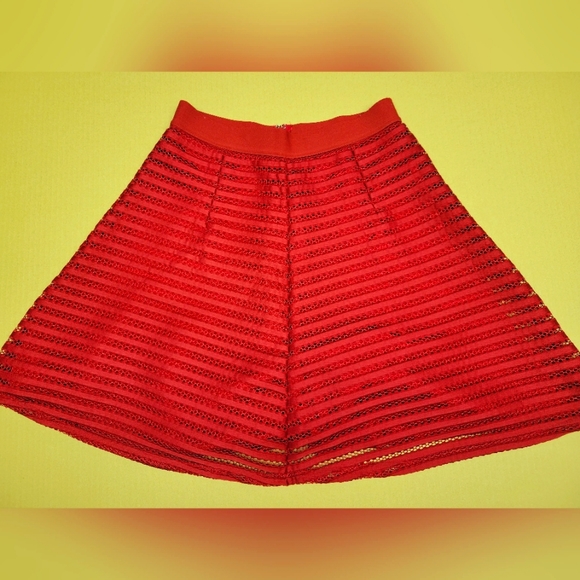 H&M Sz Sm Skirt 2 layers red - Picture 1 of 9